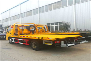 桃城附近拖车救援搭电